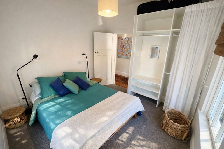 Photo of property in 2/21 Cowper Street, Devonport, Auckland, 0624