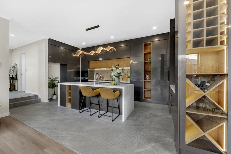 Photo of property in 4 Knockanara Drive, Flat Bush, Auckland, 2019