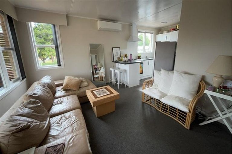 Photo of property in 37 John Street, Tokoroa, 3420