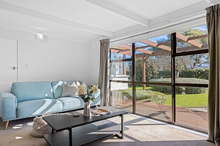 Photo of property in 42 Chedworth Avenue, Bishopdale, Christchurch, 8053