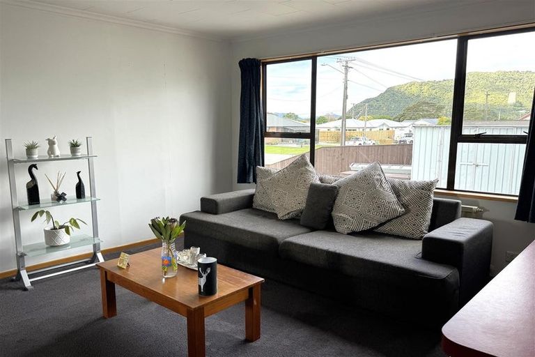 Photo of property in 2 Coakley Street, Blaketown, Greymouth, 7805