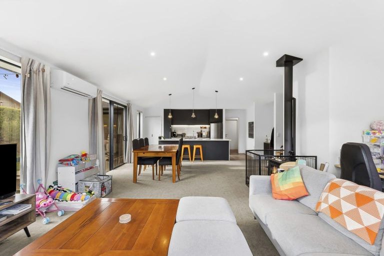 Photo of property in 51 Kirimoko Crescent, Wanaka, 9305