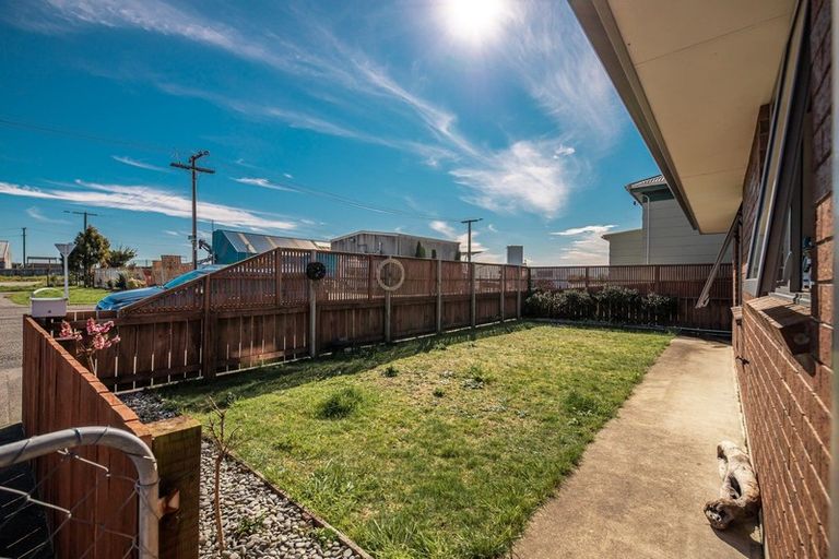 Photo of property in 9 Palmerston Street, Westport, 7825