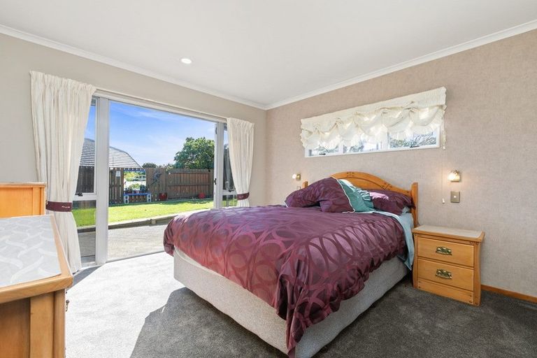 Photo of property in 5 Lucerne Place, Welcome Bay, Tauranga, 3112