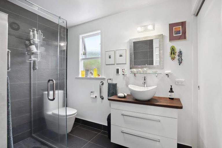 Photo of property in 1b Nicolas Avenue, Glen Eden, Auckland, 0602