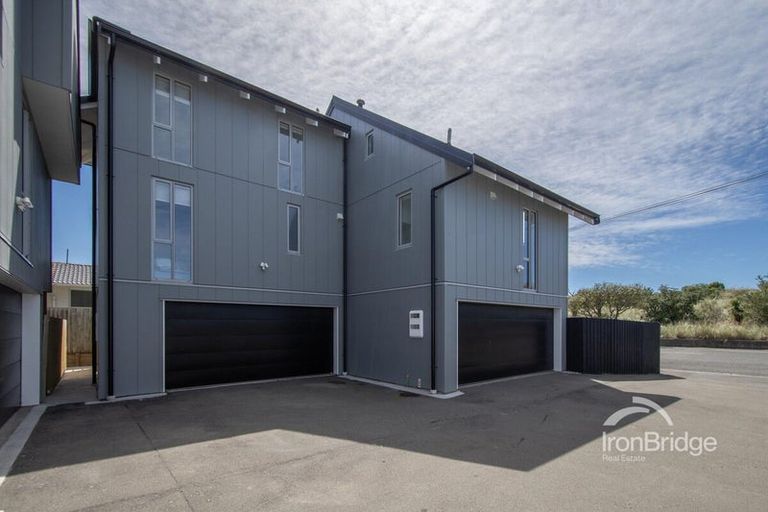 Photo of property in 2/246 Marine Parade, New Brighton, Christchurch, 8061