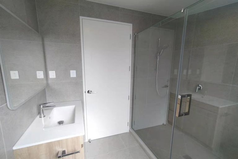 Photo of property in 36d Marendellas Drive, Bucklands Beach, Auckland, 2014