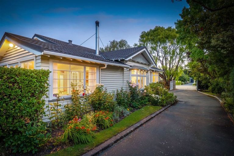 Photo of property in 52 Kilmarnock Street, Riccarton, Christchurch, 8011