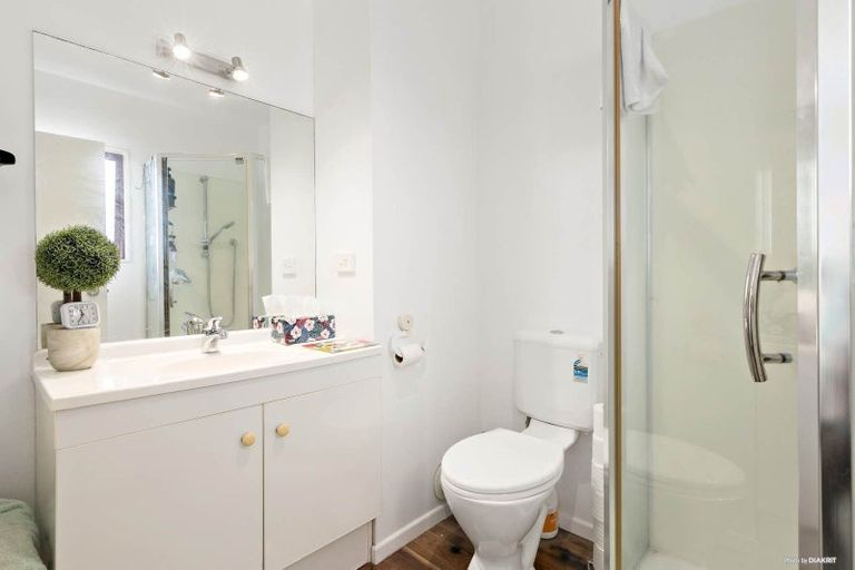 Photo of property in 33b Florence Avenue, Orewa, 0931