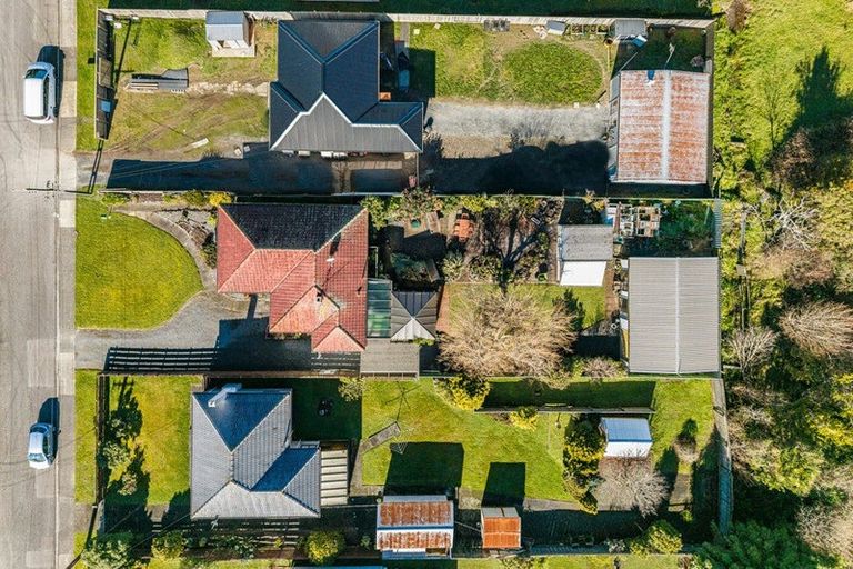 Photo of property in 38 Dover Road, Wainuiomata, Lower Hutt, 5014