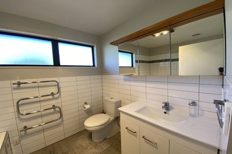 Photo of property in 20 Staysail Place, Whitby, Porirua, 5024