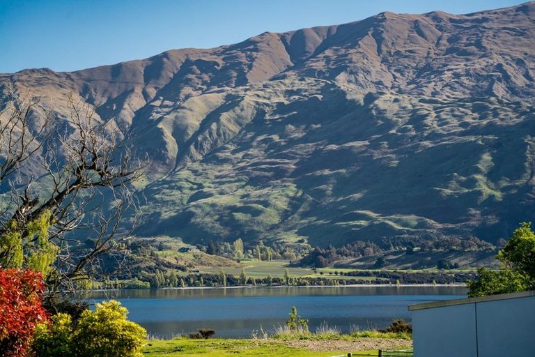 Photo of property in 25 Waimana Place, Wanaka, 9305