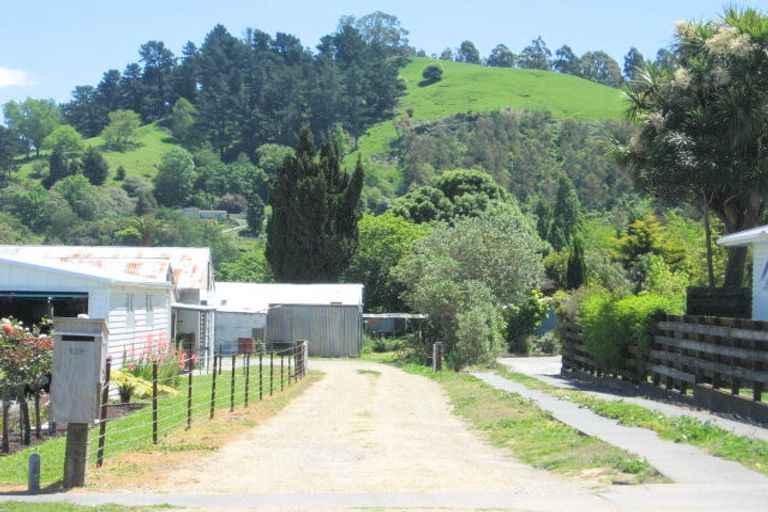 Photo of property in 128 De Lautour Road, Inner Kaiti, Gisborne, 4010