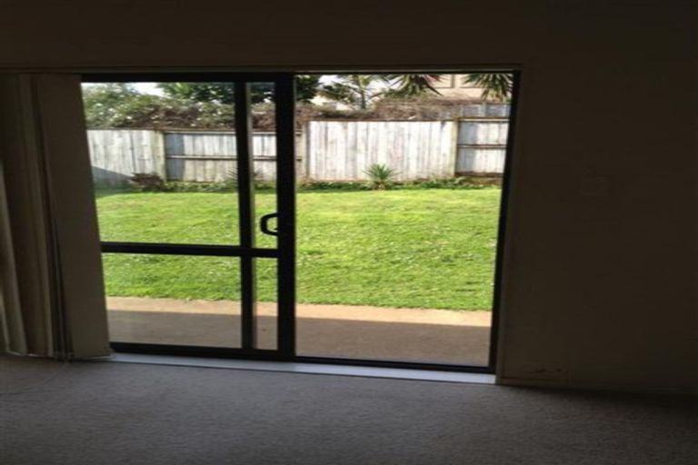 Photo of property in 10/45 Secoia Crescent, Mangere, Auckland, 2022