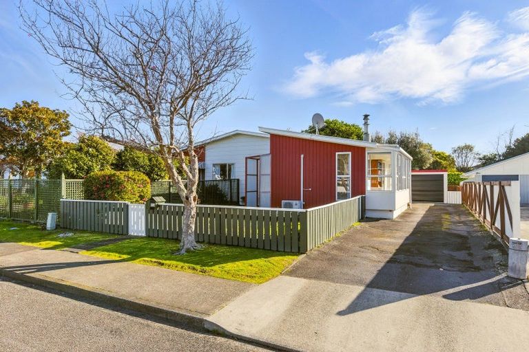 Photo of property in 16b Sunshine Avenue, Paraparaumu, 5032