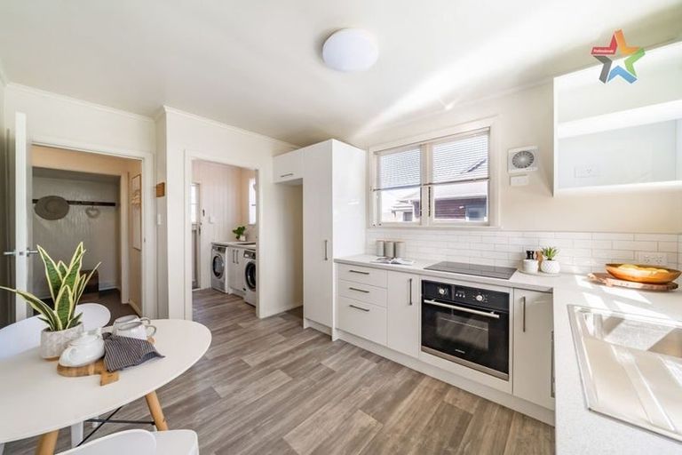 Photo of property in 213 Knights Road, Hutt Central, Lower Hutt, 5011