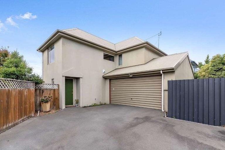 Photo of property in 4/17 Longley Place, Addington, Christchurch, 8024