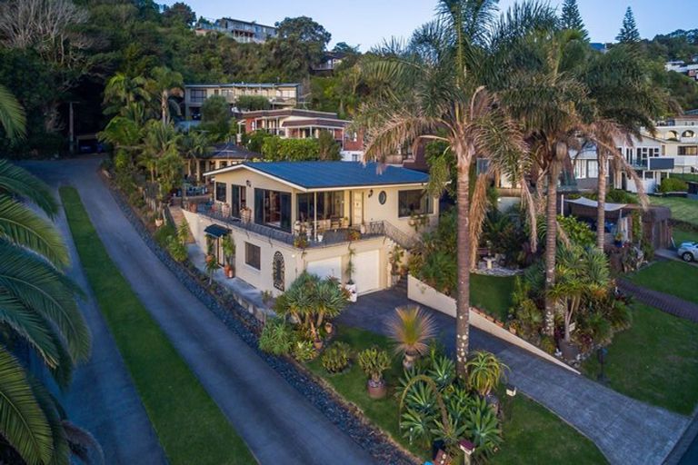 Photo of property in 75 De Luen Avenue, Tindalls Beach, Whangaparaoa, 0930