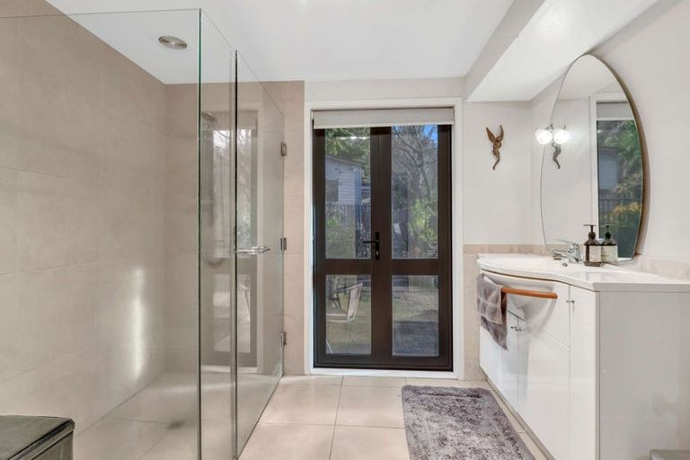 Photo of property in 27 Awatea Terrace, Lynmore, Rotorua, 3010