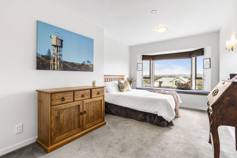 Photo of property in 64 Marellen Drive, Red Beach, 0932