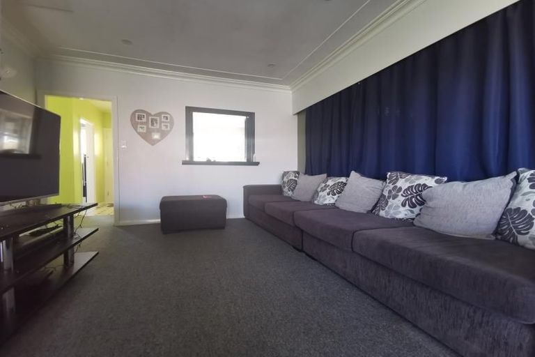 Photo of property in 79 Burgess Road, Johnsonville, Wellington, 6037