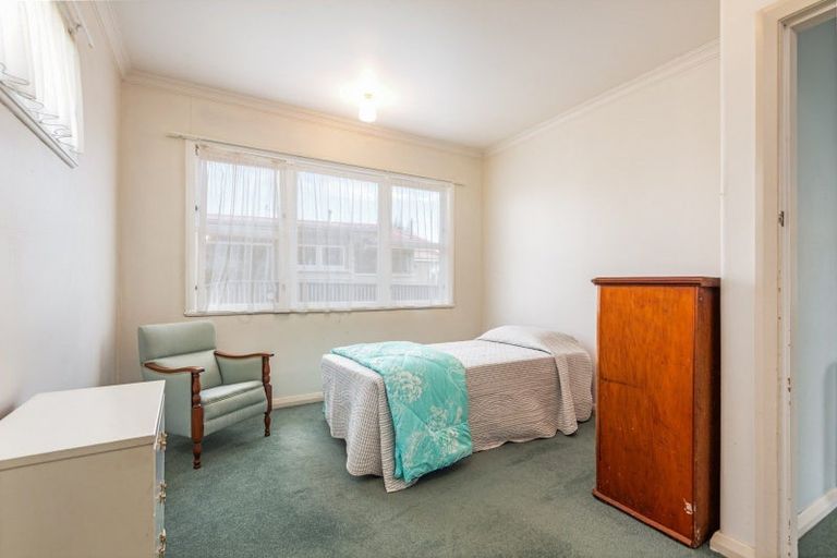 Photo of property in 12 Nairn Crescent, Awapuni, Palmerston North, 4412