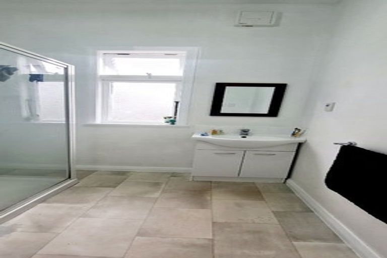 Photo of property in 1/364 The Parade, Island Bay, Wellington, 6023