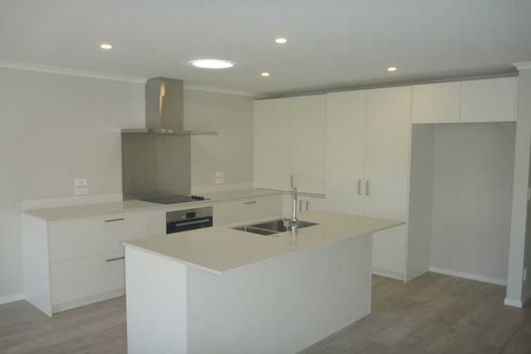 Photo of property in 120 Matua Road, Huapai, Kumeu, 0810