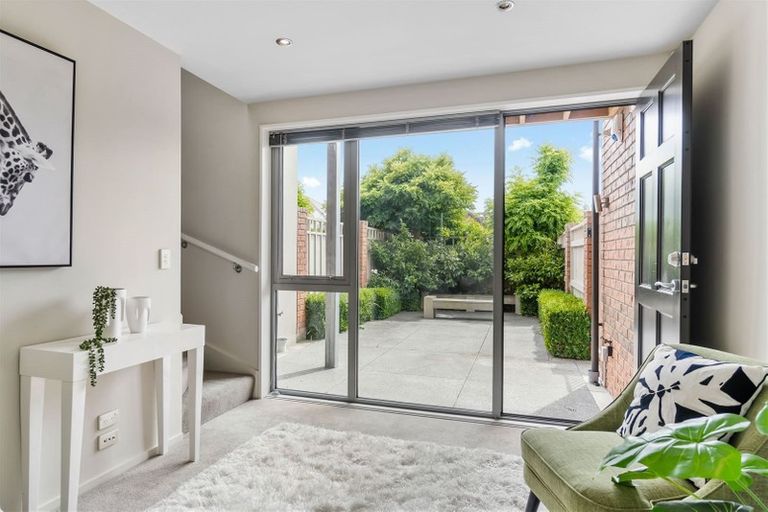 Photo of property in 8 Henley Green, Northwood, Christchurch, 8051