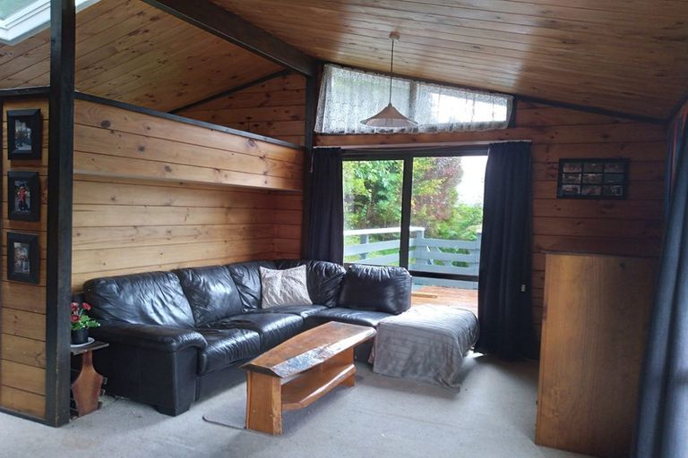 Photo of property in 6a Hine Road, Wainuiomata, Lower Hutt, 5014