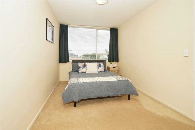 Photo of property in 112u4 Clarence Street, Hamilton Lake, Hamilton, 3204