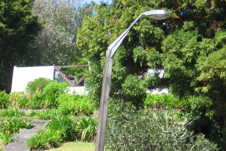 Photo of property in 11 Berne Place, Birkenhead, Auckland, 0626