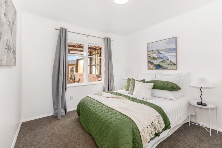 Photo of property in 28 Totara Street, Wainuiomata, Lower Hutt, 5014