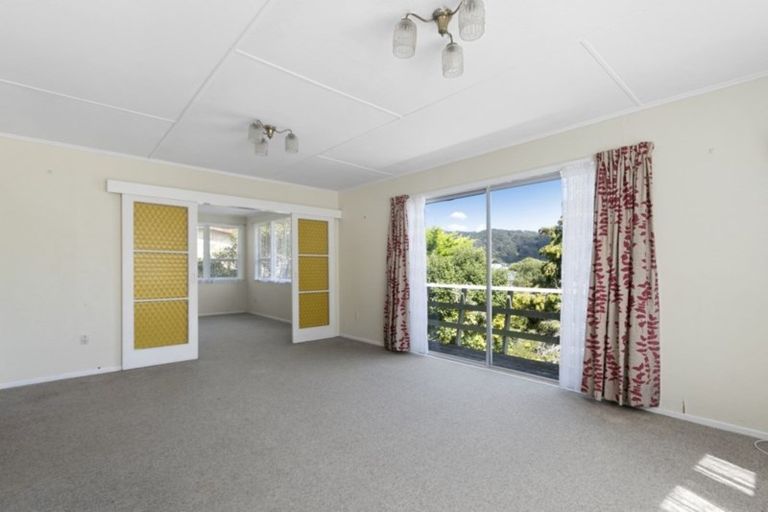 Photo of property in 26 Mataura Grove, Wainuiomata, Lower Hutt, 5014
