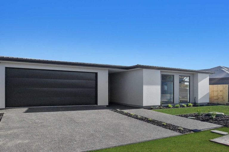 Photo of property in 15 Glengael Drive, Halswell, Christchurch, 8025