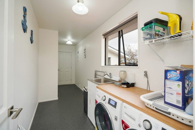 Photo of property in 64 Watt Road, Otatara, Invercargill, 9879