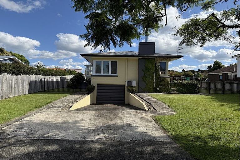 Photo of property in 12 Kowhai Park Road, Maunu, Whangarei, 0110