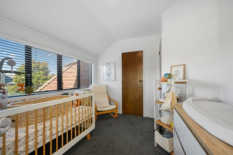 Photo of property in 27 Delamare Road, St Andrews, Hamilton, 3200