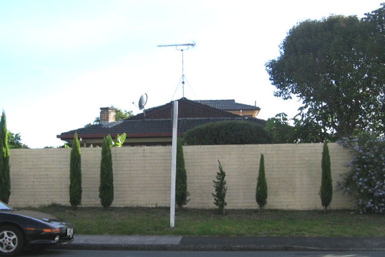Photo of property in 1/79 Velma Road, Hillcrest, Auckland, 0627