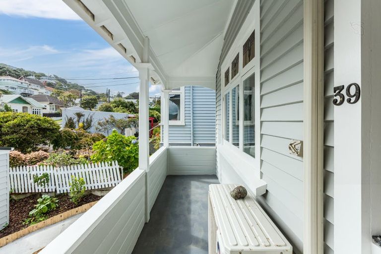 Photo of property in 39 Hohiria Road, Hataitai, Wellington, 6021