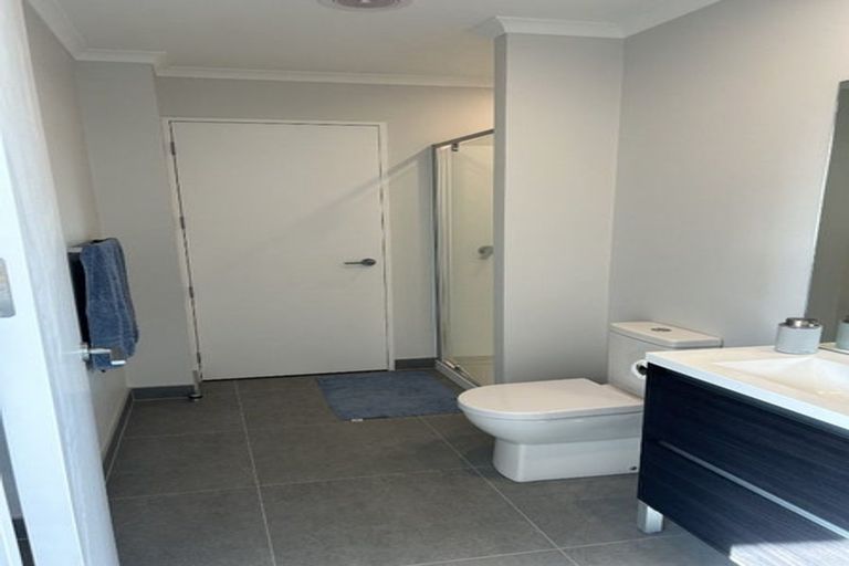 Photo of property in 5/73 Hobsonville Point Road, Hobsonville, Auckland, 0616