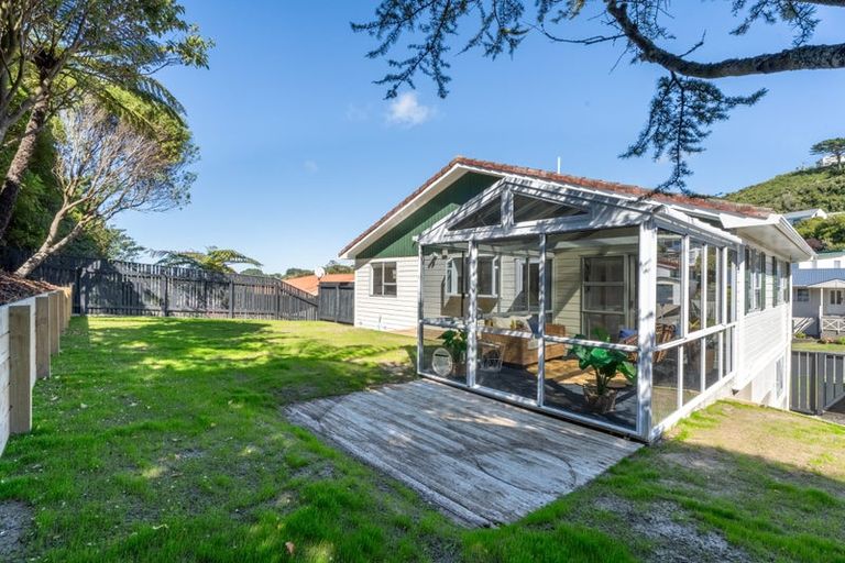 Photo of property in 42 Cortina Avenue, Johnsonville, Wellington, 6037