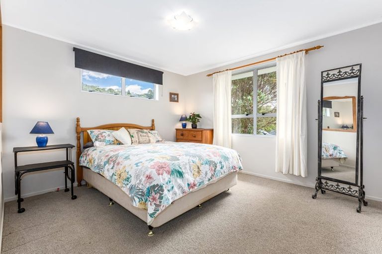Photo of property in 27 Staithes Drive North, Whitby, Porirua, 5024