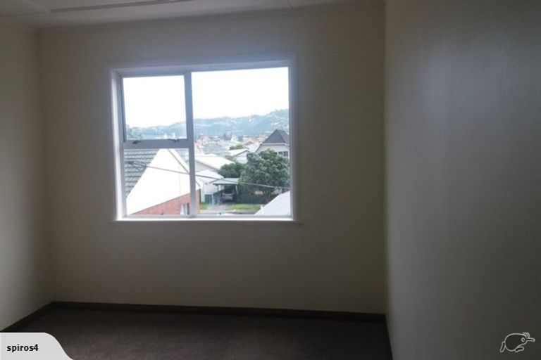 Photo of property in 2/72b Ira Street, Miramar, Wellington, 6022