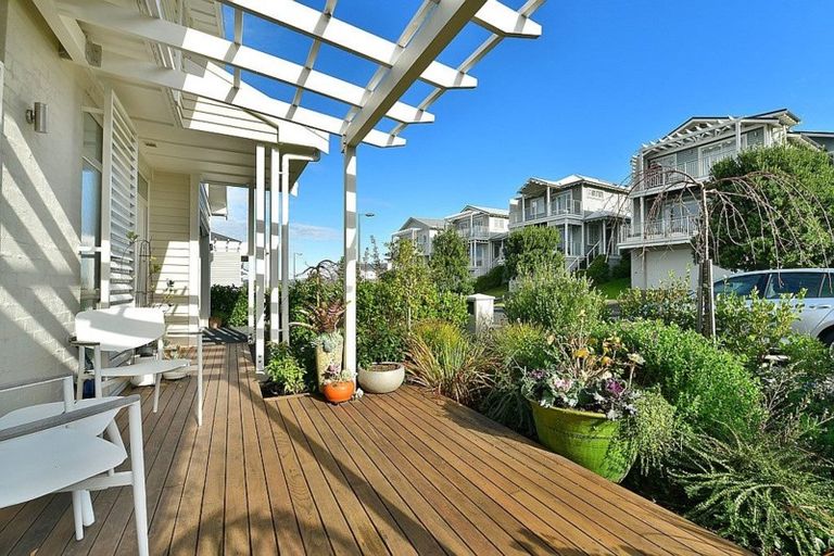 Photo of property in 54 Landmark Terrace, Orewa, 0931