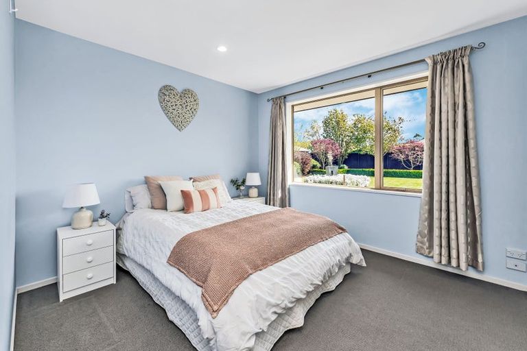 Photo of property in 15 Kingsley Place, Rolleston, 7614