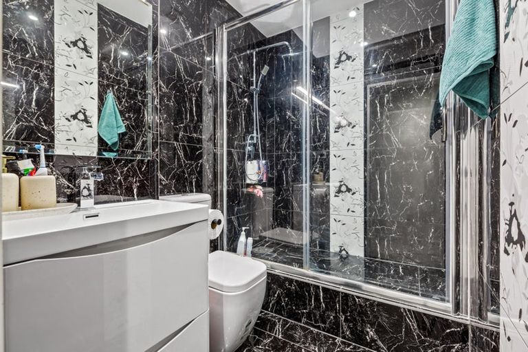 Photo of property in 223a Don Buck Road, Massey, Auckland, 0614