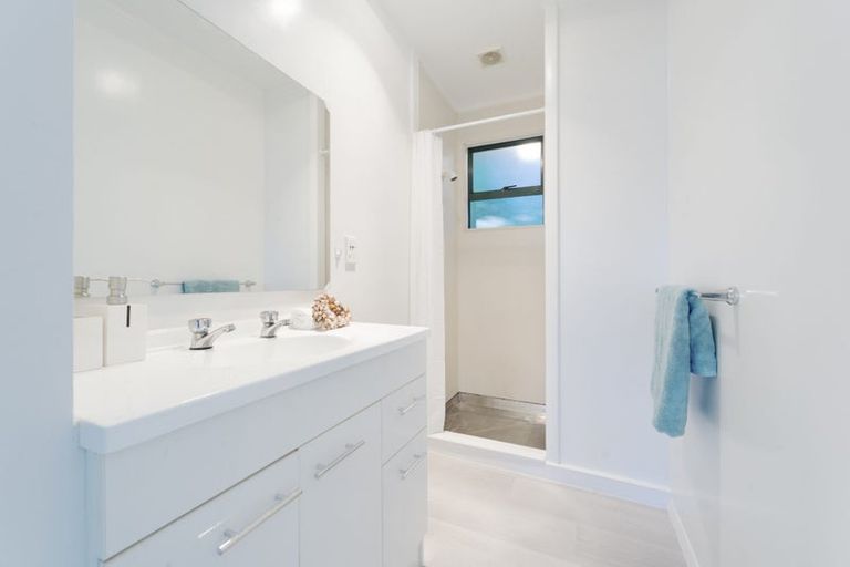 Photo of property in 52a Metcalfe Road, Ranui, Auckland, 0612