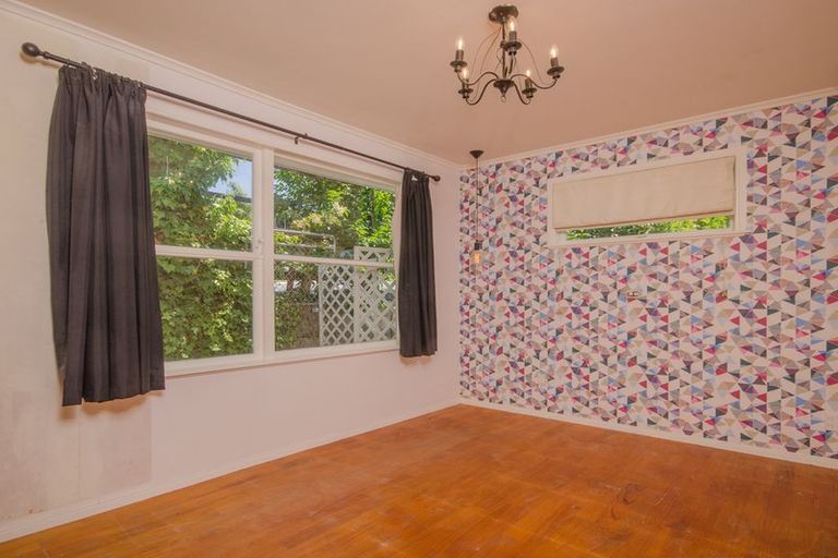 Photo of property in 35 Parker Avenue, New Lynn, Auckland, 0600