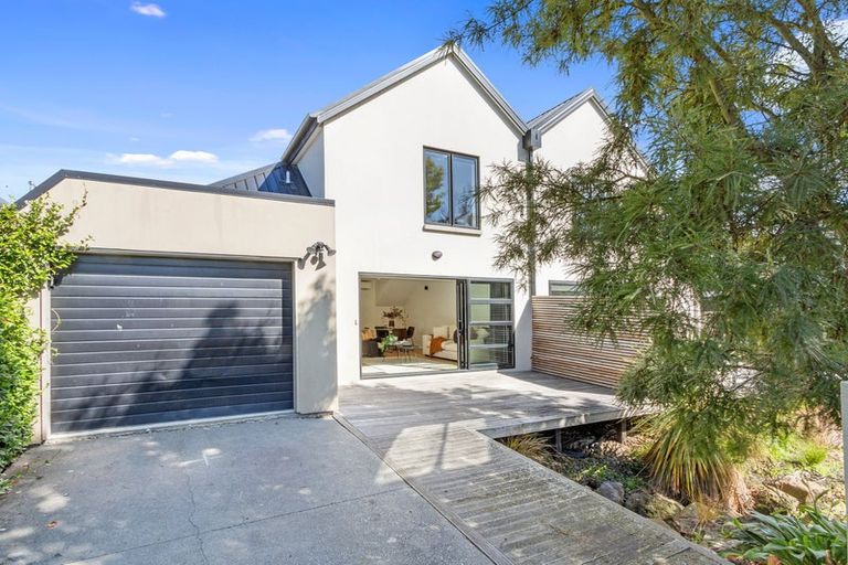 Photo of property in 32 Eversleigh Street, St Albans, Christchurch, 8014